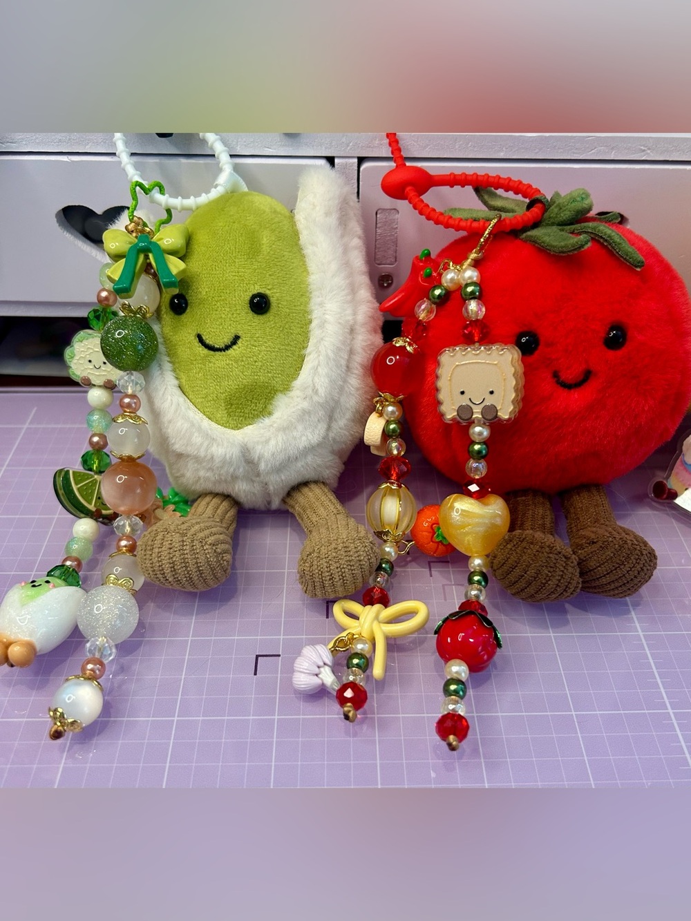 Jelly cat dangle keychain (Live Item) style made by EzmeCrafts 🤍